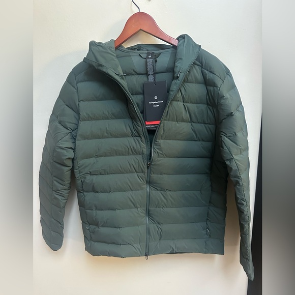 NWT Lululemon Navigation Olive Puffer Jacket for Women